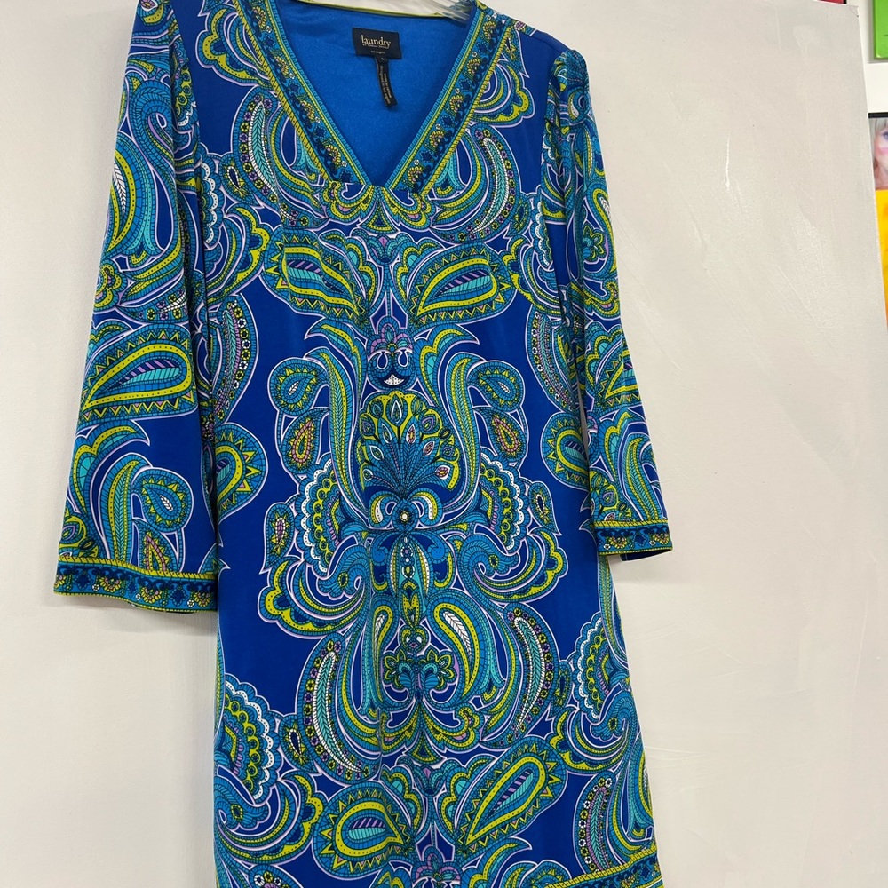 Laundry By Shelli Segal Green and Blue Sheath Dress with Bell Sleeves